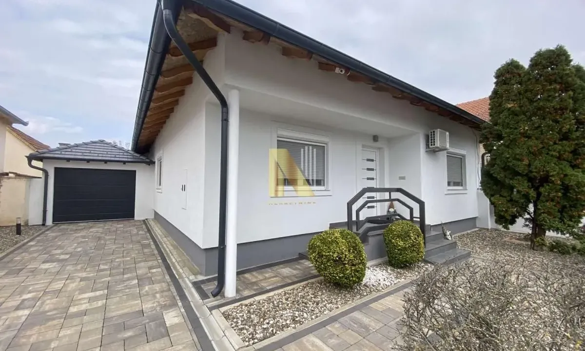 Sale, house, 147m², Centar, Žabljak