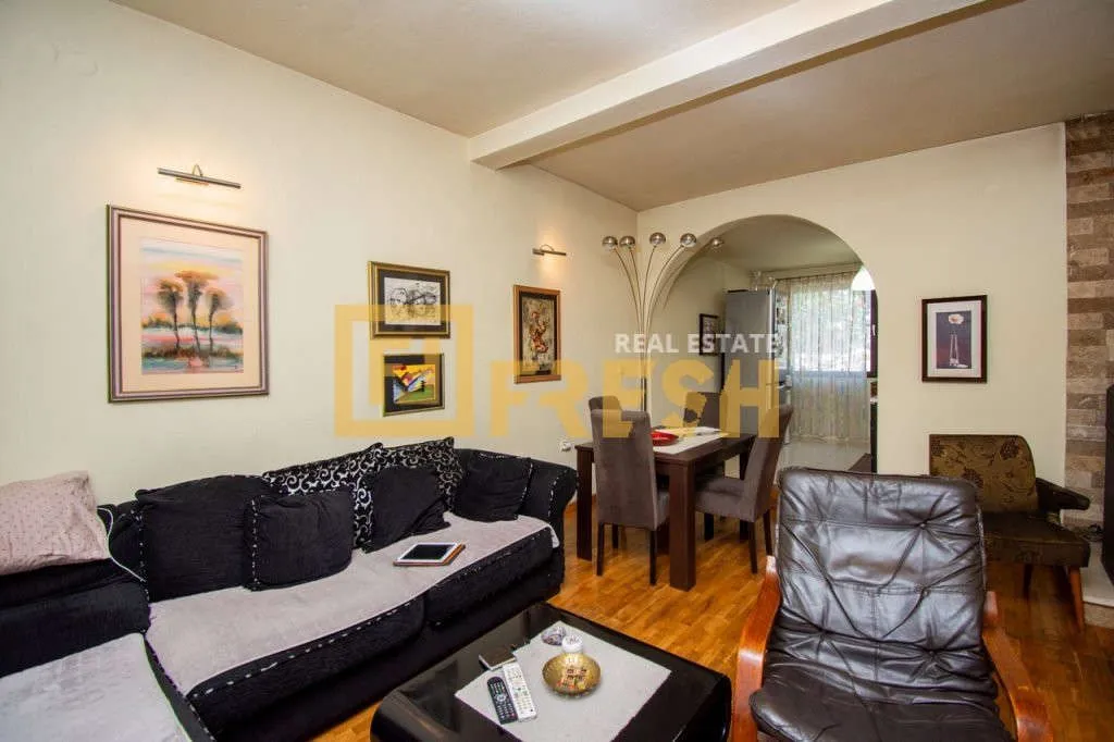 Sale, house, 300m², Donja Gorica, Podgorica