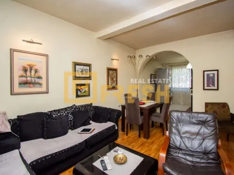 Prodaja, kuća, 300m², Donja Gorica, Podgorica - image 11