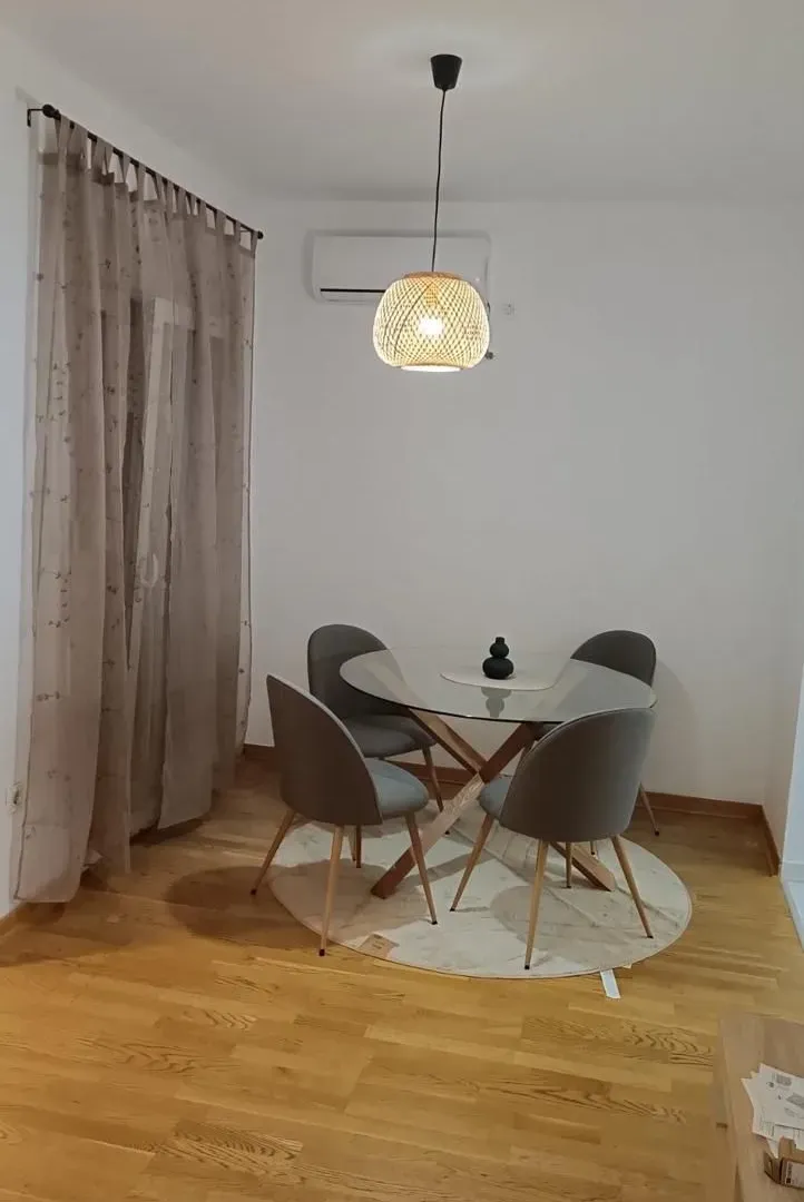Rent, one bedroom apartment, 47m², Blok 6, Podgorica