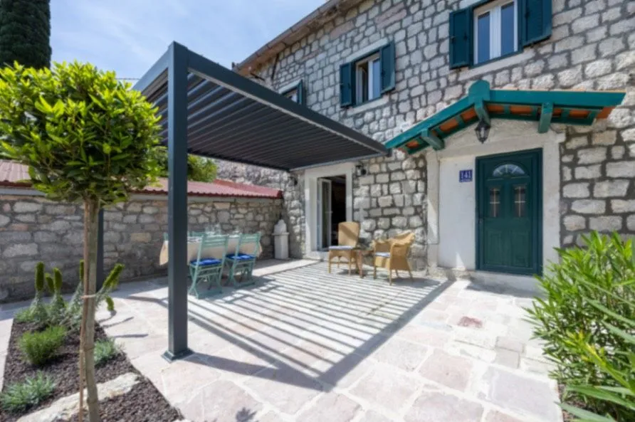 Sale, house, 163m², Kamenari, Herceg Novi