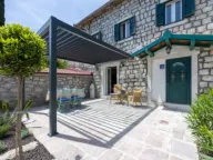 Sale, house, 163m², Kamenari, Herceg Novi - image 11
