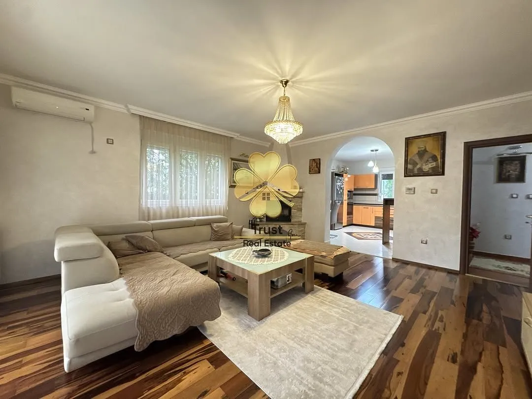 Prodaja, kuća, 175m², Podgorica, Crna Gora