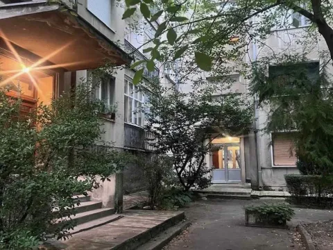 Izdavanje, trosoban stan, 55m², Savski Venac, Beograd - image 12
