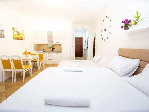 Prodaja, garsonjera, 37m², Rafailovići, Budva - image 6