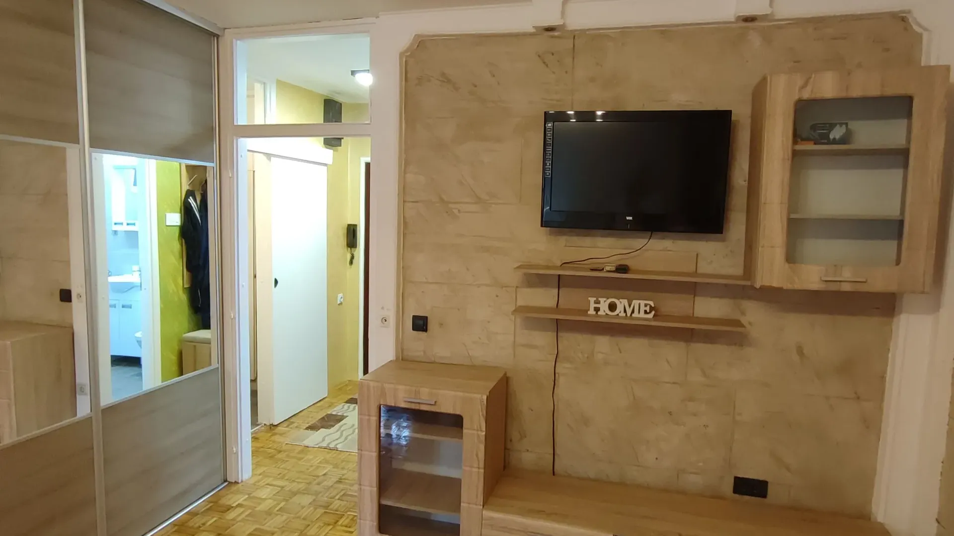 Izdavanje, jednosoban stan, 37m², Novo naselje, Novi Sad