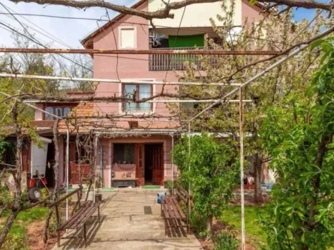 Prodaja, kuća, 250m², Niš, Srbija