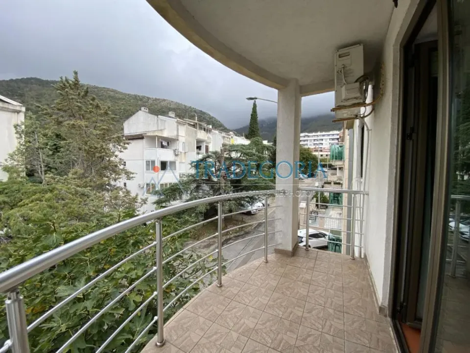 Sale, hospitality venue, 311m², Bečići, Budva