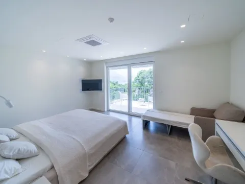 Prodaja, kuća, 249m², Orahovac, Kotor - image 16