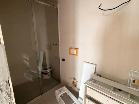Sale, one bedroom apartment, 79m², Pržno, Budva - image 11