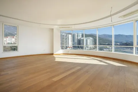 Sale, three bedroom apartment, 122m², Budva, Crna Gora - image 12