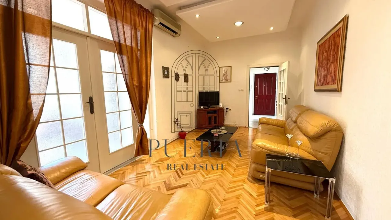 Izdavanje, jednosoban stan, 70m², Centar, Podgorica