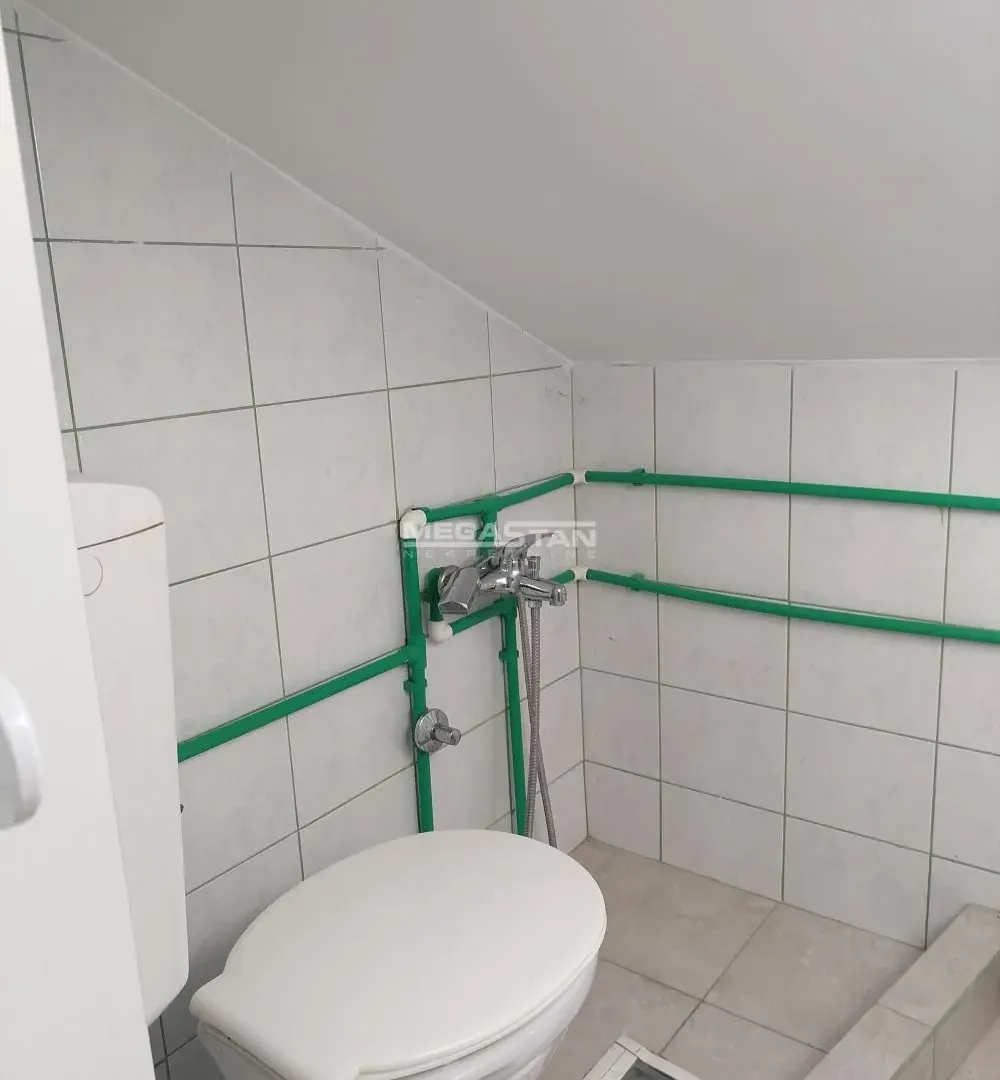 Prodaja, trosoban stan, 80m², Karaburma, Palilula Sve Podlokacije