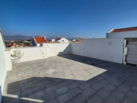 Sale, three bedroom apartment, 98m², Podgorica, Crna Gora - image 14