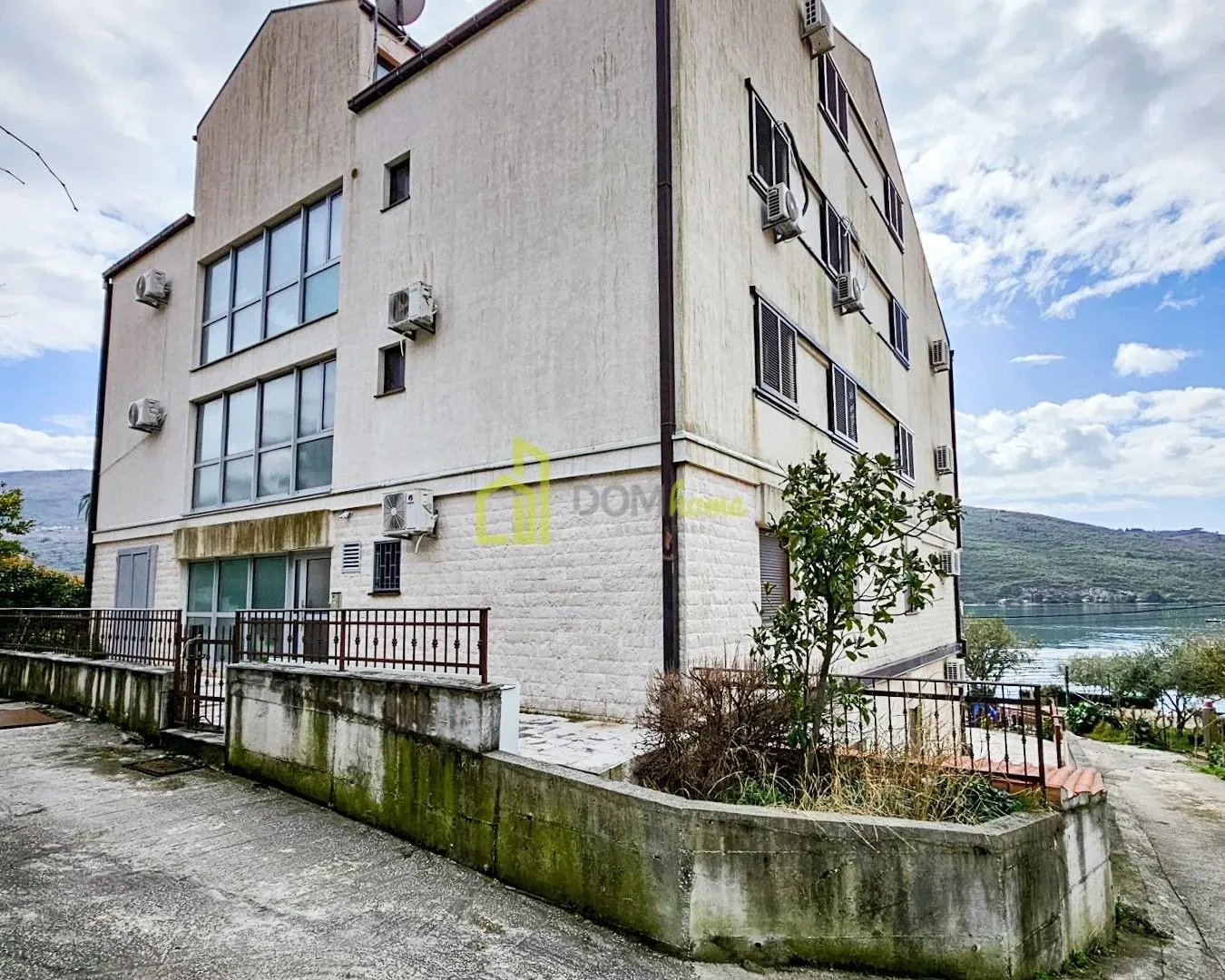 Prodaja, dvosoban stan, 68m², Kumbor, Herceg Novi