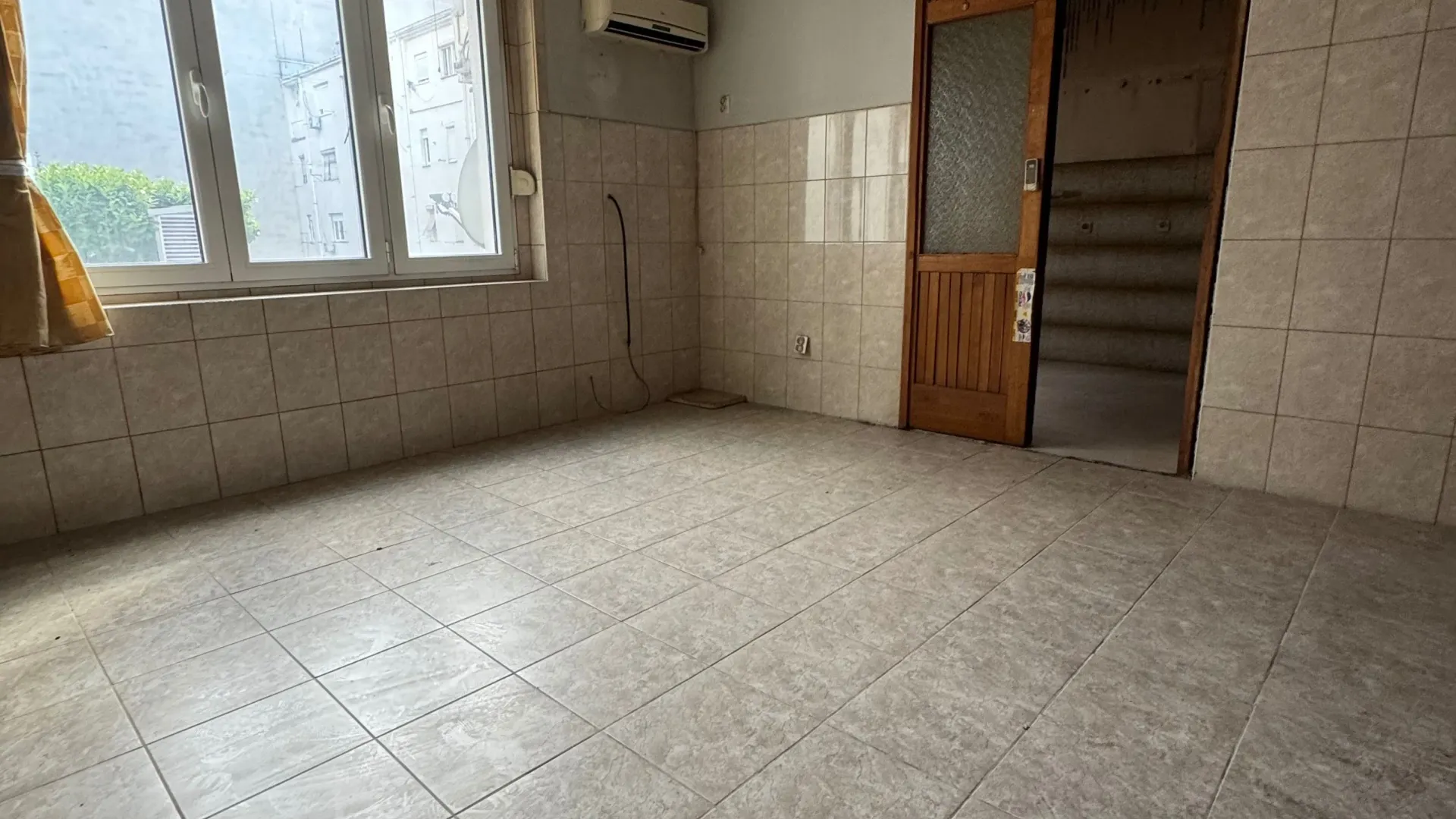 Prodaja, dvosoban stan, 85m², Centar, Podgorica