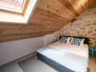 Rent, two bedroom apartment, 135m², Stari Grad, Budva - image 5