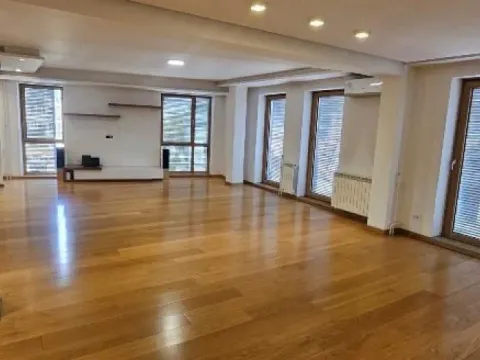 Prodaja, poslovni prostor, 148m², Vračar Hram, Vračar Sve Podlokacije - image 3