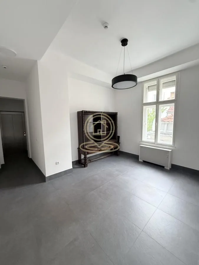 Rent, office space, 180m², Vračar Sve Podlokacije, Beograd