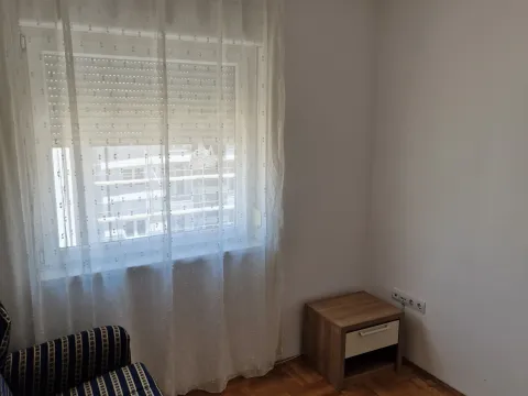 Izdavanje, dvosoban stan, 60m², Zabjelo, Podgorica - image 17