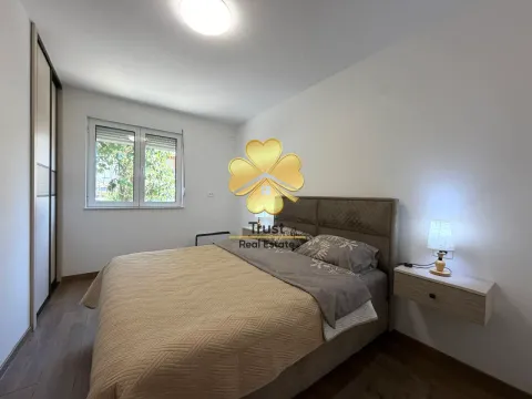 Rent, three bedroom apartment, 100m², Podgorica, Crna Gora - image 14