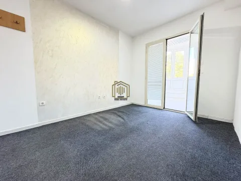 Rent, office space, 42m², Ljubović, Podgorica - image 2