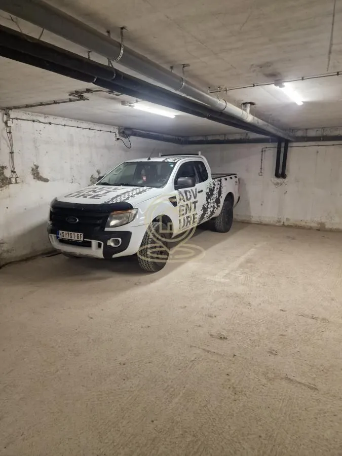 Prodaja, trosoban stan, 69m², Adamovićevo Naselje, Novi Sad Sve Podlokacije