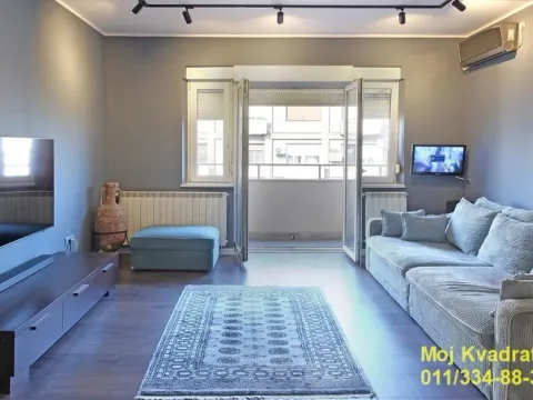 Prodaja, trosoban stan, 105m², Vračar Sve Podlokacije, Beograd - image 2