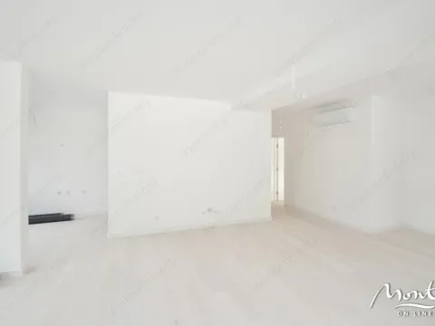 Sale, three bedroom apartment, 146m², Budva, Crna Gora - image 20