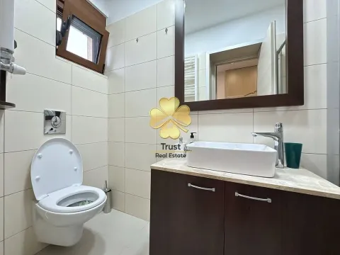 Izdavanje, kuća, 180m², Dajbabe, Podgorica - image 10