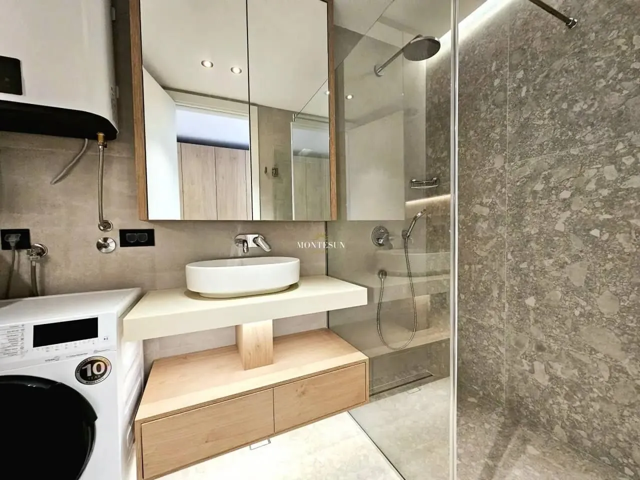 Prodaja, garsonjera, 26m², Centar, Budva