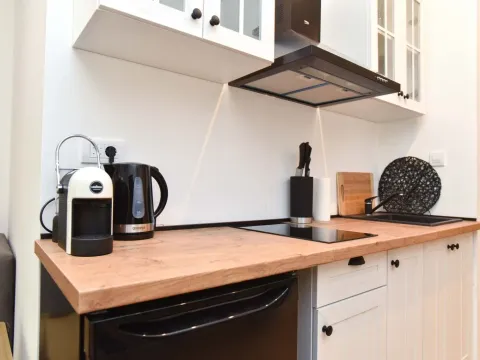 Rent, studio apartment, 30m², Budva, Crna Gora - image 10