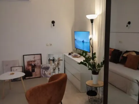 Rent, one bedroom apartment, 28m², Sutomore, Bar - image 2