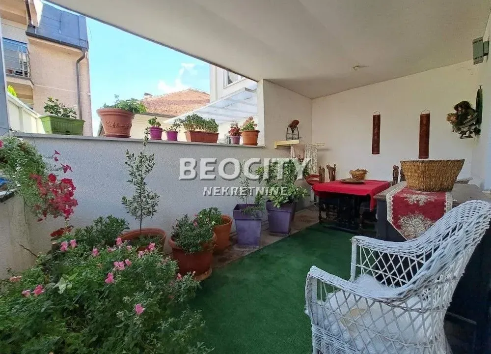 Prodaja, trosoban stan, 76m², Čubura, Beograd