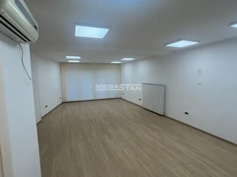 Rent, three bedroom apartment, 72m², Stari Grad, Beograd - image 3