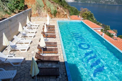 Prodaja, kuća, 235m², Kostanjica, Kotor - image 20