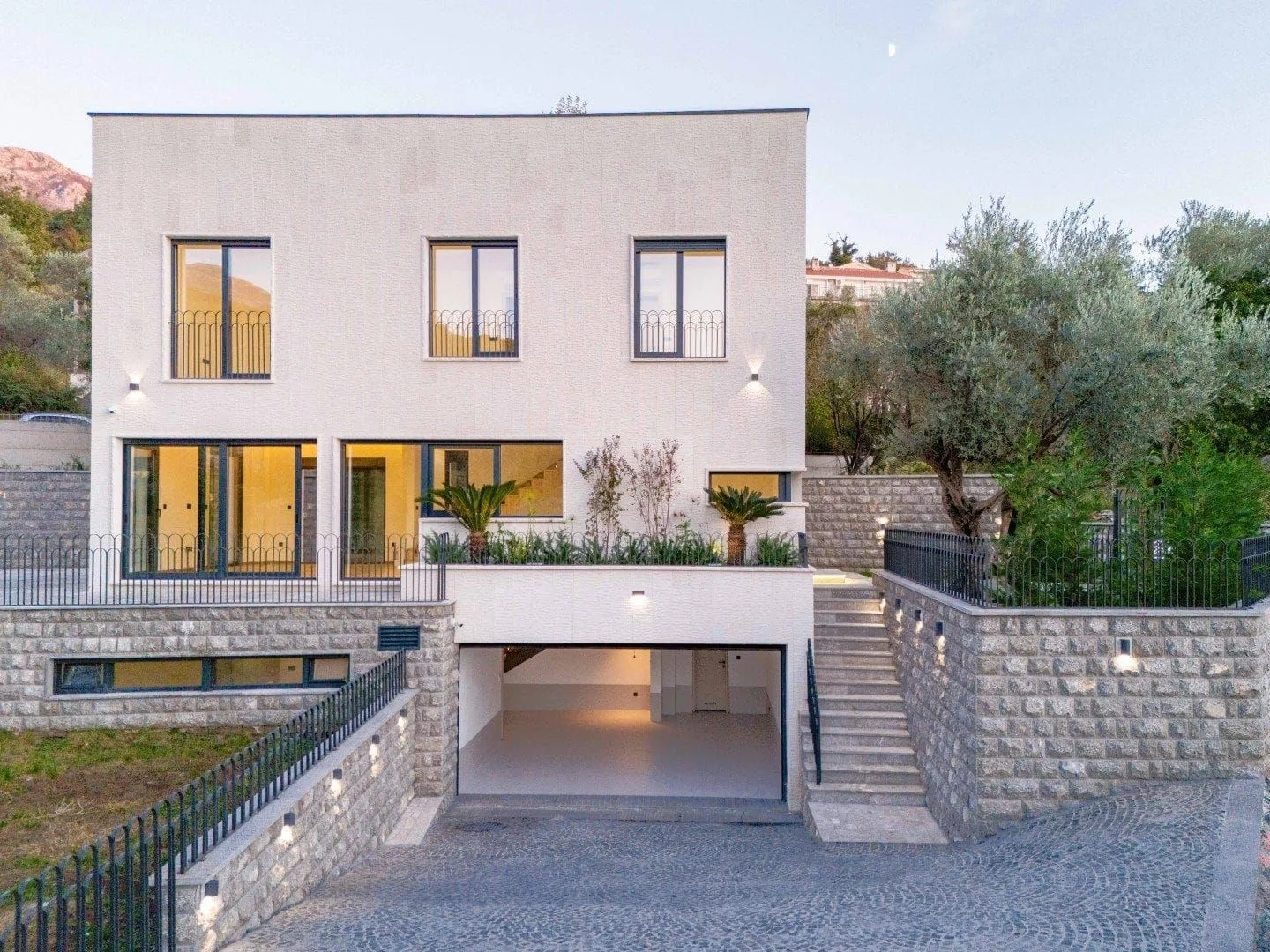 Sale, house, 240m², Kamenovo, Budva