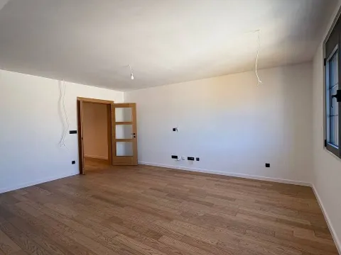 Prodaja, trosoban stan, 101m², Tivat, Crna Gora - image 14