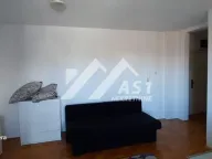 Izdavanje, jednosoban stan, 30m², Centar, Novi Sad - image 1