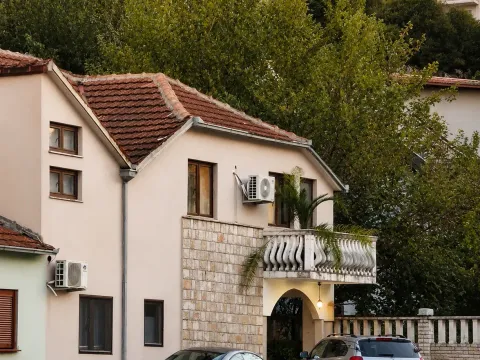 Rent, one bedroom apartment, 35m², Preko Morače, Podgorica - image 9