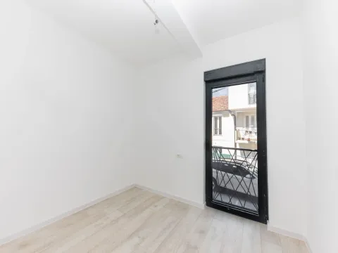Prodaja, trosoban stan, 82m², Tivat, Crna Gora - image 22