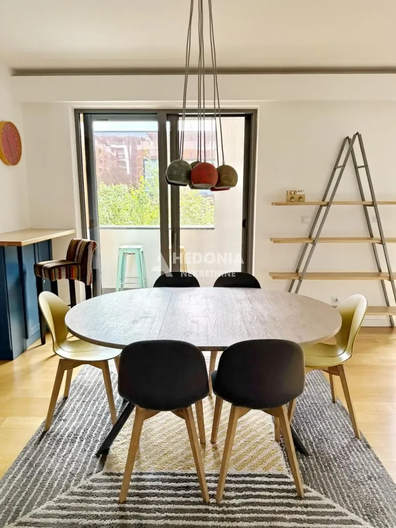 Izdavanje, četvorosoban stan, 117m², Novi Beograd Blok 65, Novi Beograd Sve Podlokacije