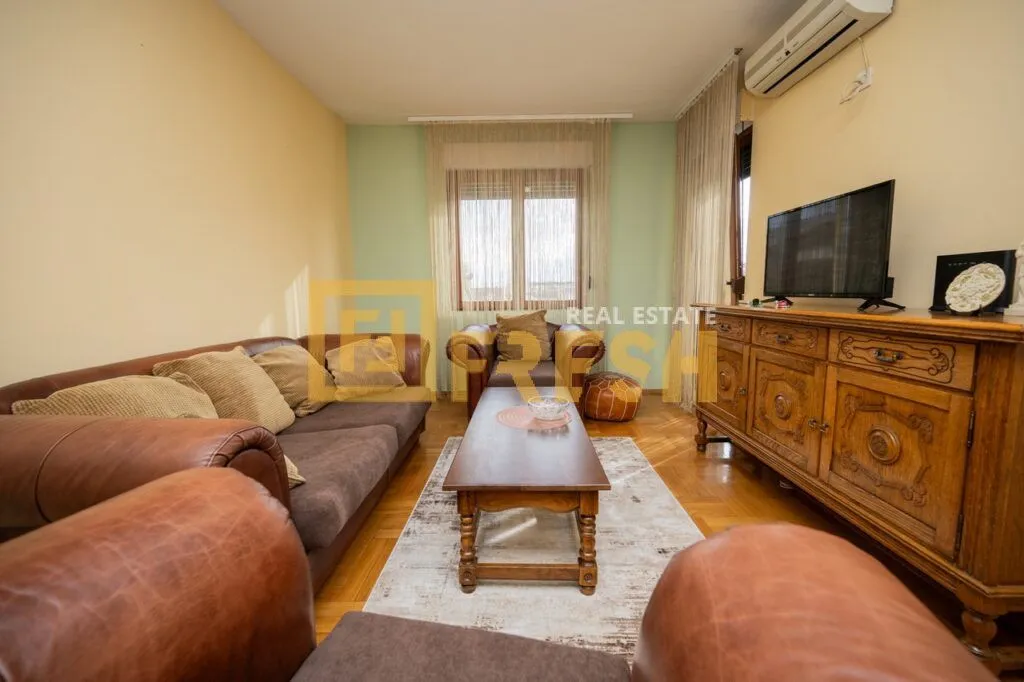 Izdavanje, jednosoban stan, 50m², Stari Aerodrom, Podgorica
