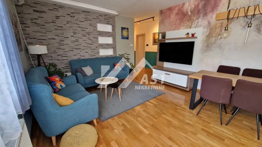 Izdavanje, trosoban stan, 63m², Salajka, Novi Sad Sve Podlokacije