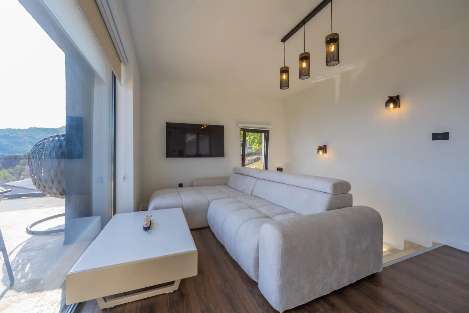 Rent, house, 300m², Markovići, Budva