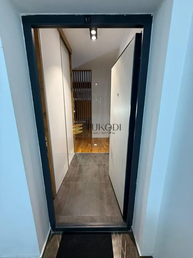 Rent, two bedroom apartment, 56m², Crveni Krst, Beograd