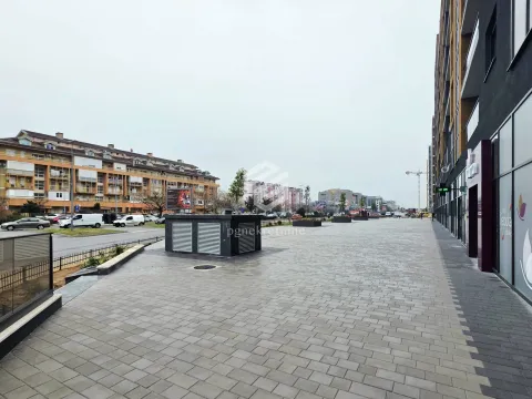 Rent, two bedroom apartment, 64m², Stari Aerodrom, Podgorica - image 11