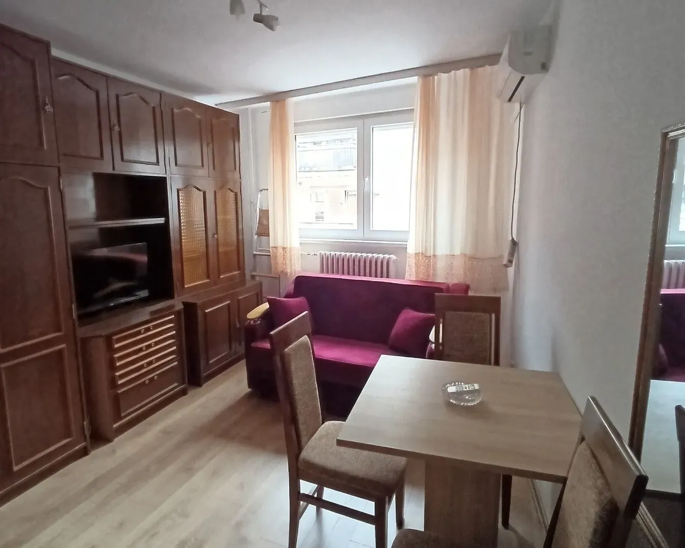 Izdavanje, jednosoban stan, 23m², Vračar Hram, Vračar Sve Podlokacije