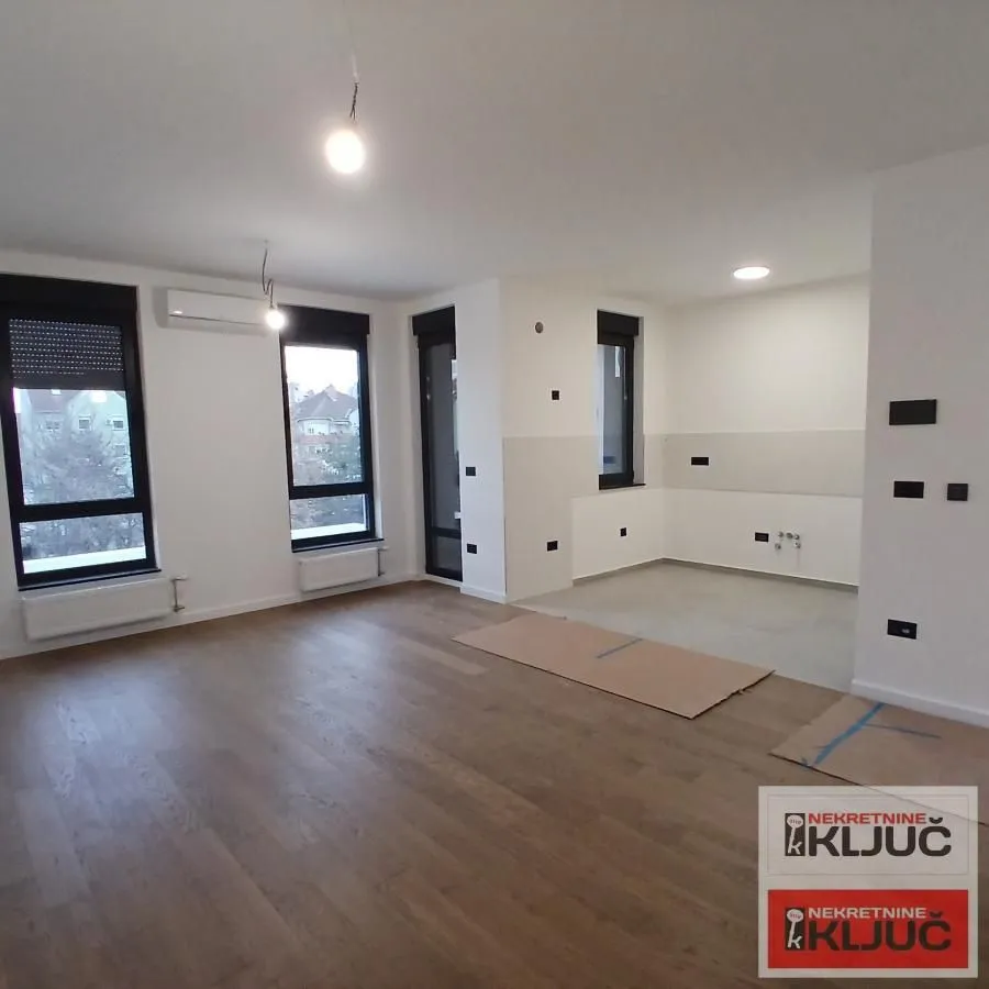 Sale, four bedroom apartment, 98m², Grbavica, Novi Sad Sve Podlokacije