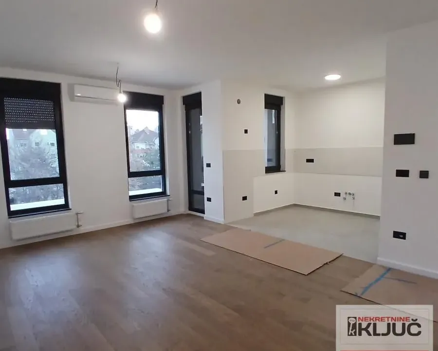 Sale, four bedroom apartment, 98m², Grbavica, Novi Sad Sve Podlokacije